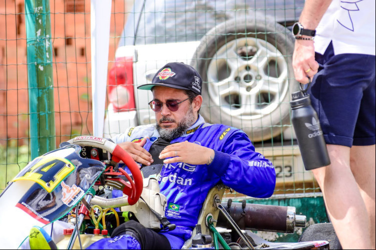 Ricardo Carvalho tem veículo adaptado no kart
