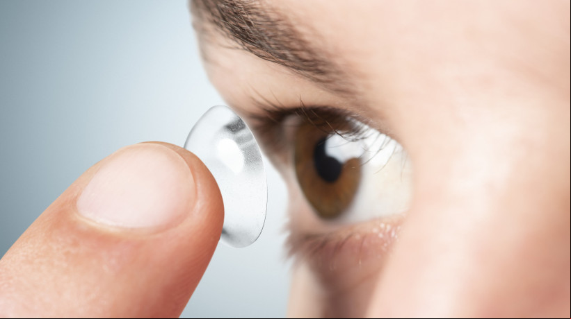 Cientistas criam lentes de contato que captam luz infravermelha e permitem visÃ£o no escuro â atÃ© mesmo com os olhos fechados 