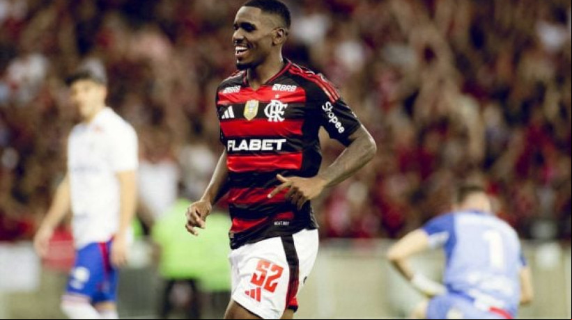 Volante do Flamengo foi um dos destaques da vitória imponente sobre o Fortaleza, no último domingo, no Maracanã, pelo Brasileirão 